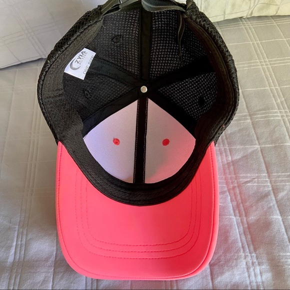 Zyia Pink Luxe Hat - Picture 6 of 10